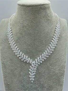 Swarovski Crystal Elements White Crystal Statement Collar Tennis Necklace